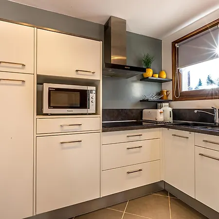 2 Centre Village Proche Pistes Avec Wifi - Fr-1-437-60 Apartman